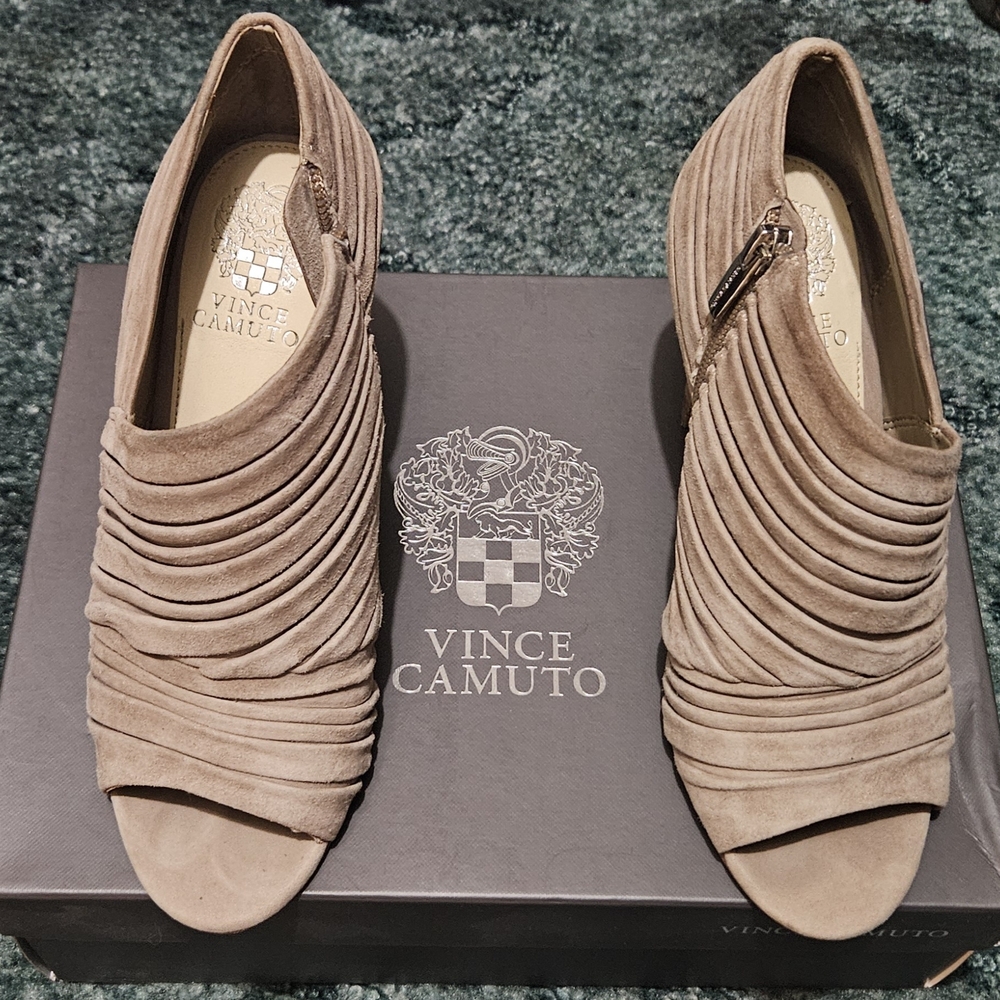 Vince Camuto Taupe Ruched Open-Toe Heels